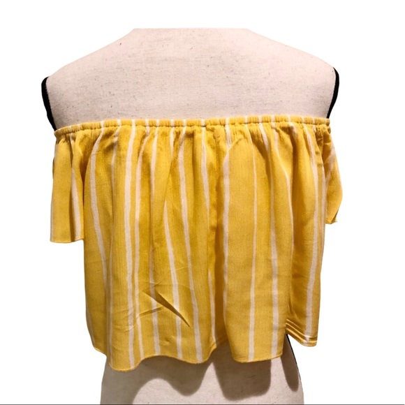 LAST CALL (Donating Soon) 
🎉HP🎉]Striped Off The Shoulder Top - Picture 3 of 4